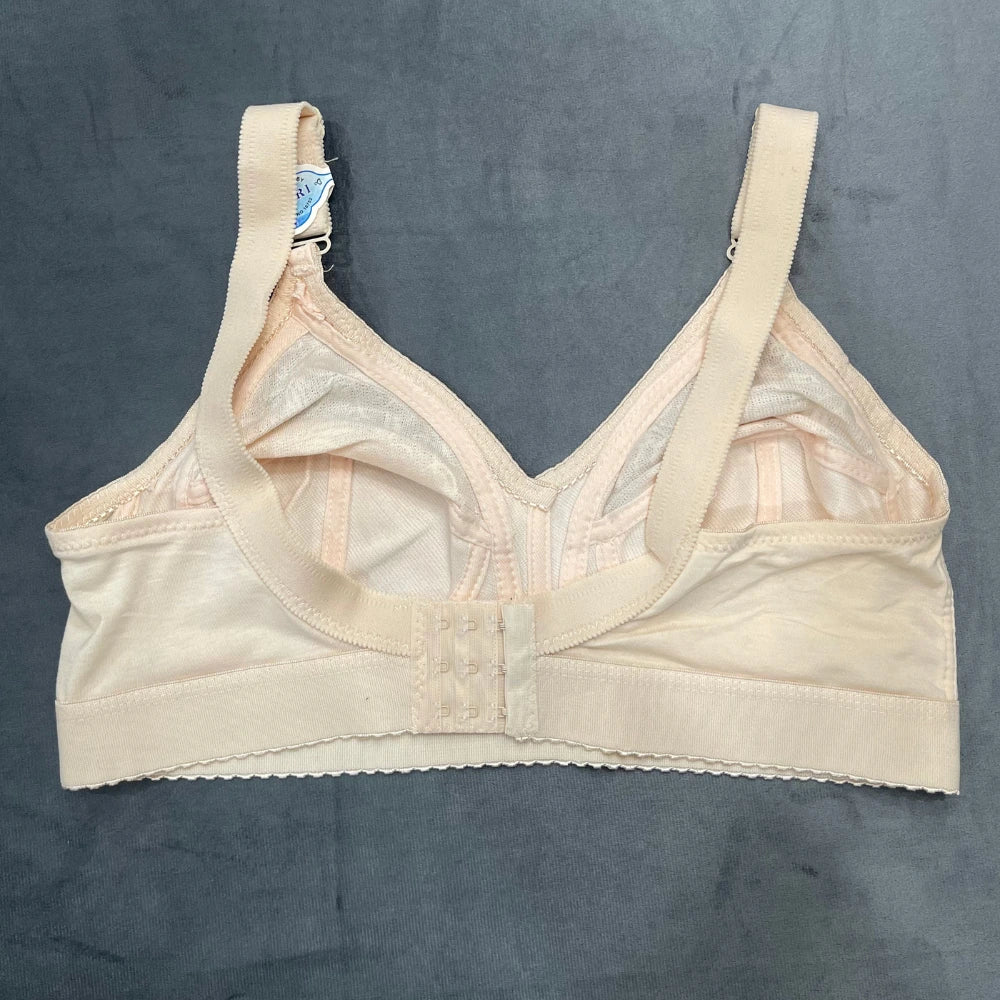 Shopping Wears Capri Bra